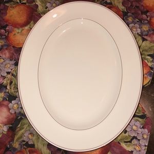 Vera Wang Pink Duchesse platter 13.75” NWOT